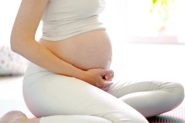 マタニティヨガ